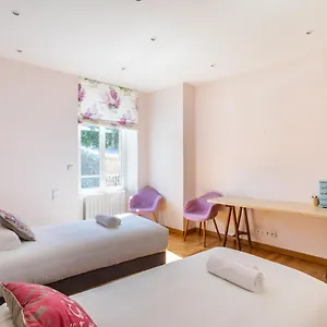 La Dame De La - En Plein Cœur De Appartement